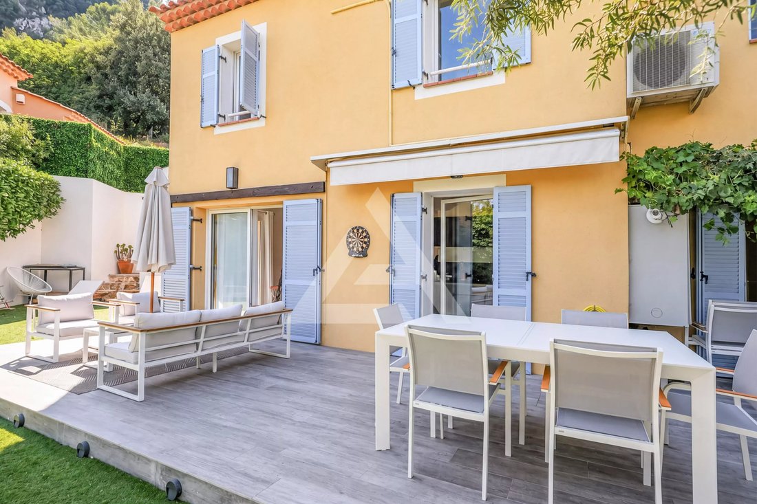 House in Èze, Provence-Alpes-Côte d'Azur, France 1 - 18909043
