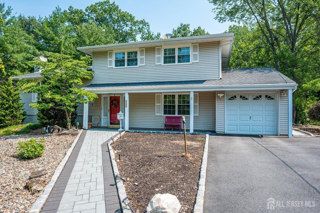 House in Metuchen, New Jersey, United States 2 - 18909882