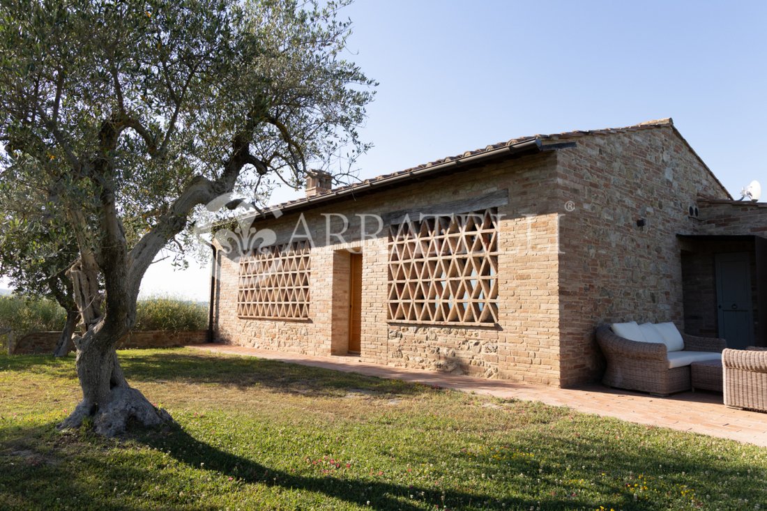 Casa di campagna a San Gimignano, Toscana, Italia 3 - 18908996