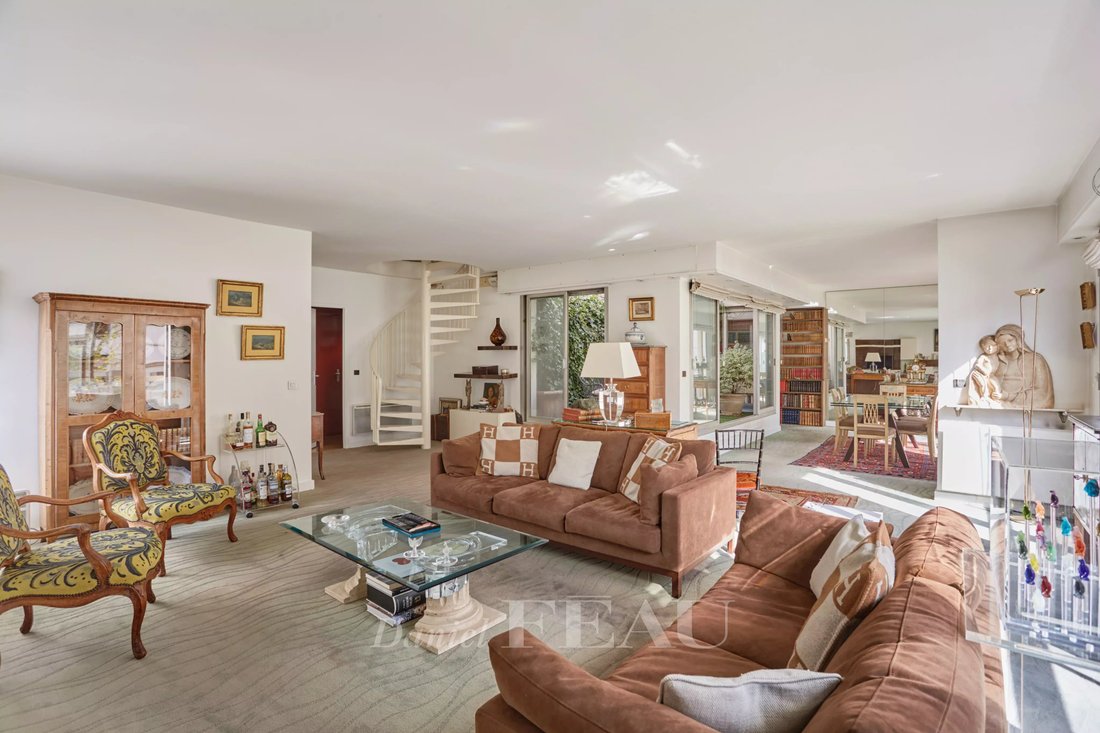 Apartment in Chaillot, Paris 16e Arrondissement, Paris 2 - 18907534
