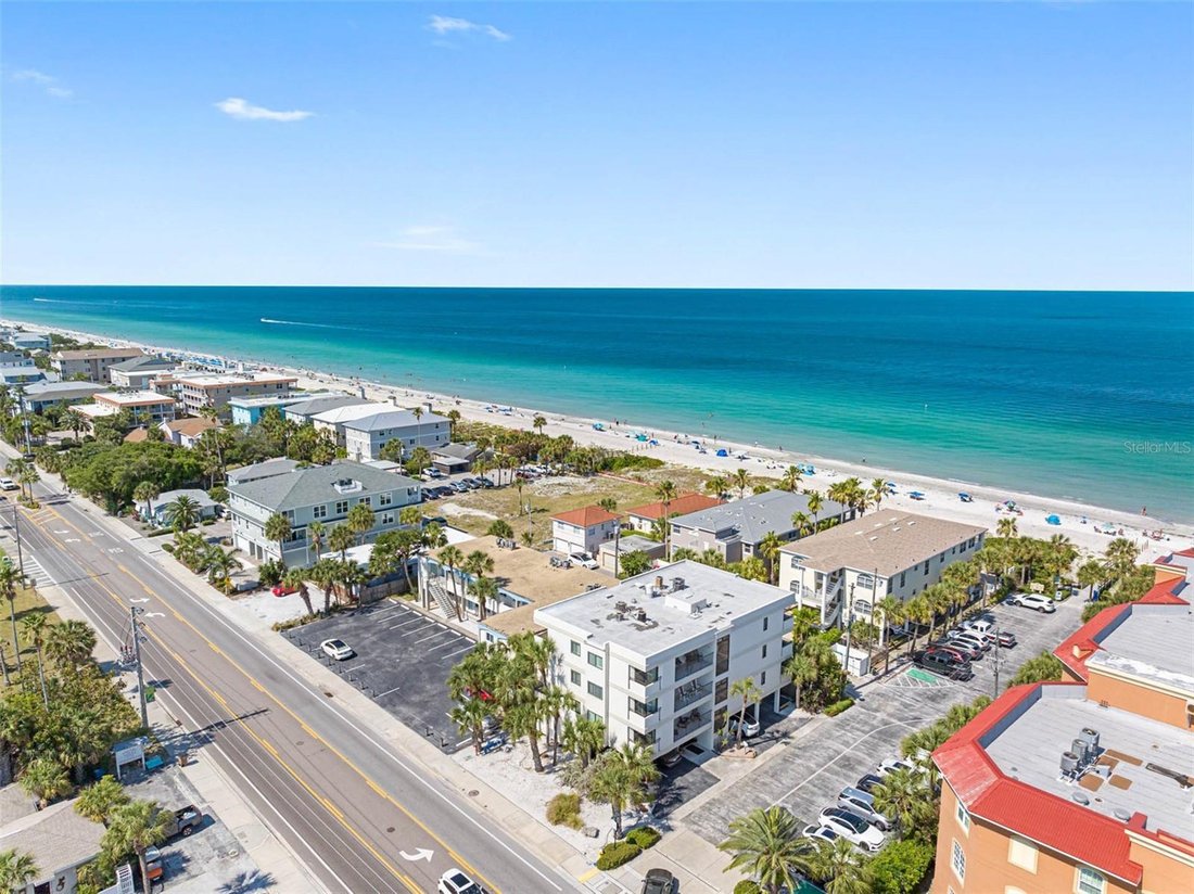 Condo in Indian Shores, Florida, United States 4 - 18918840