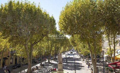 Apartment in Comtale-Cente-Cours Mirabeau, Aix-en-Provence, France 1