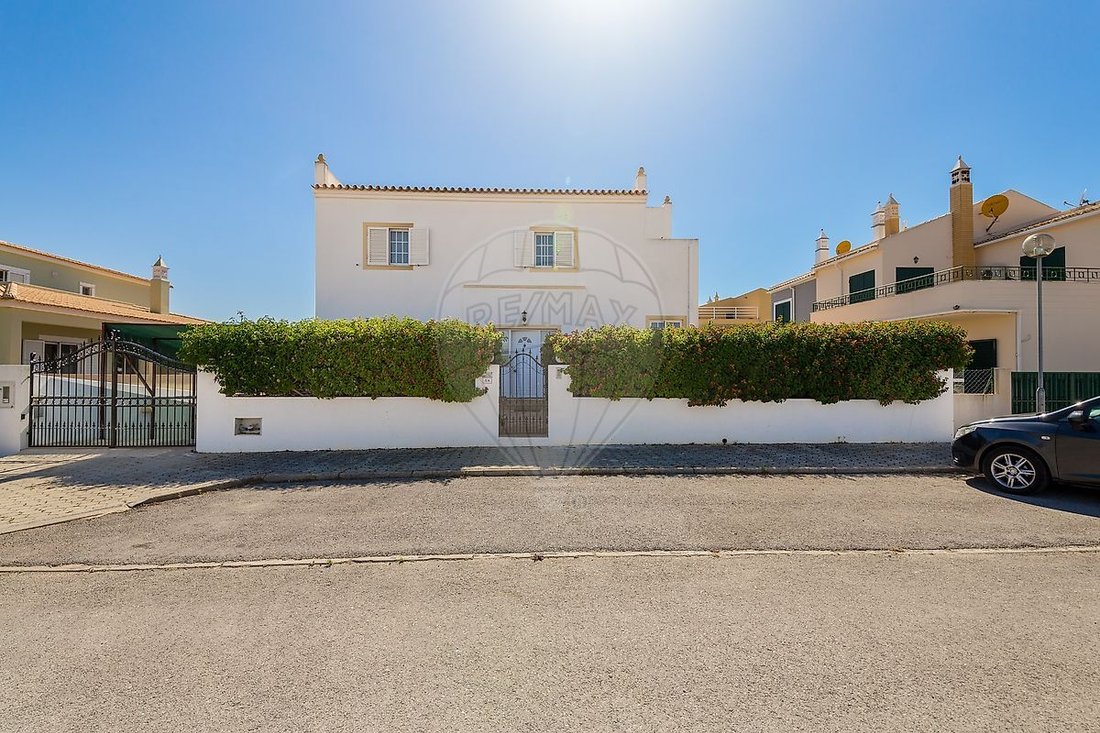 Villa in Alcantarilha, Algarve, Portugal 2 - 18914147