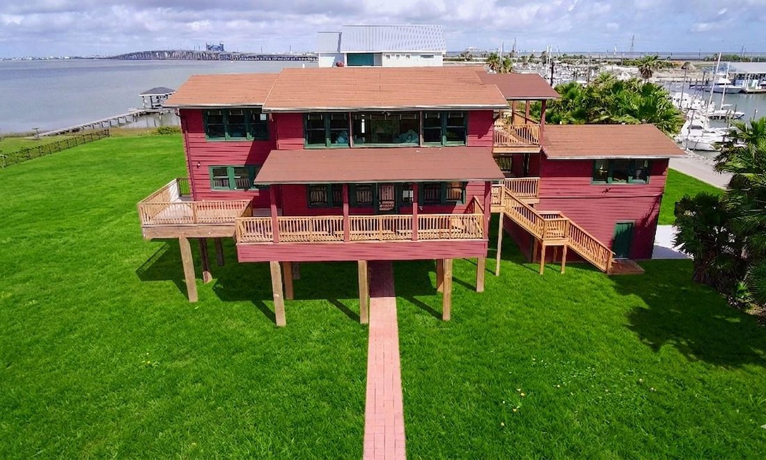 House in Galveston, Texas, United States 2 - 18906659