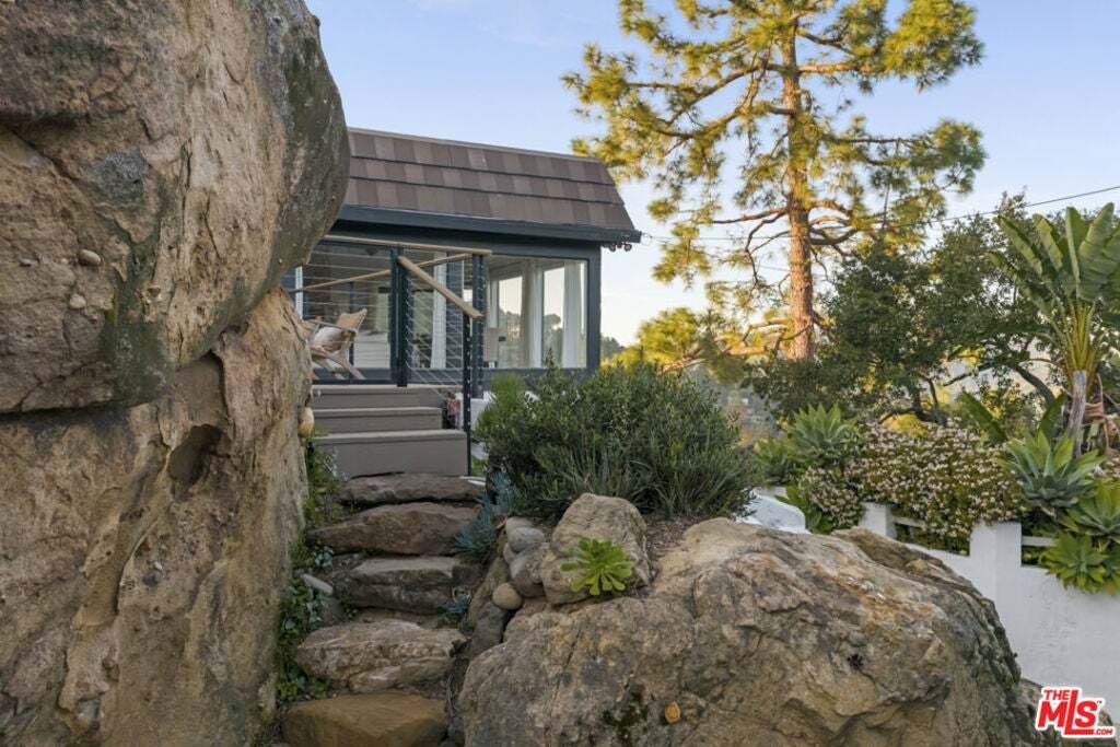 House in Topanga, California, United States 4 - 18918658
