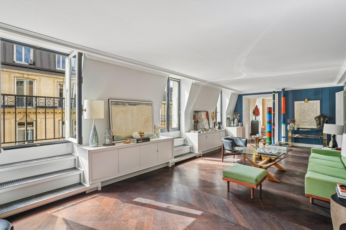 Apartment in Elysées-Madeleine, Paris 8e Arrondissement, Paris 5 - 18907143