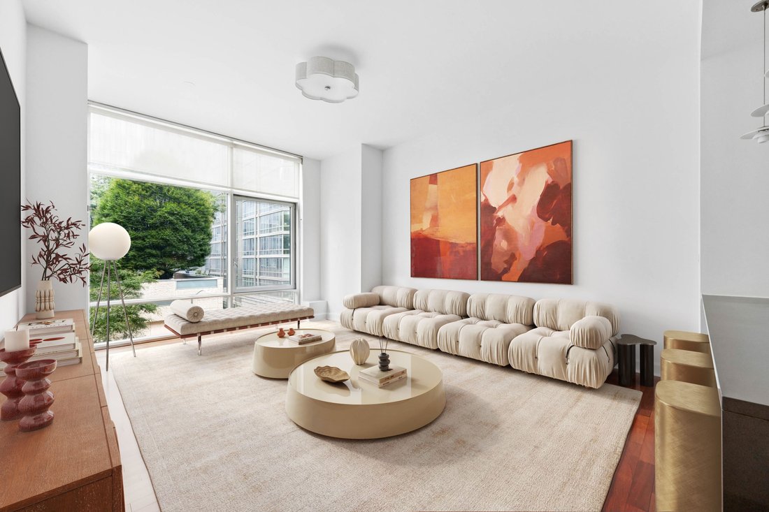 Condo in New York, New York, United States 1 - 18826231