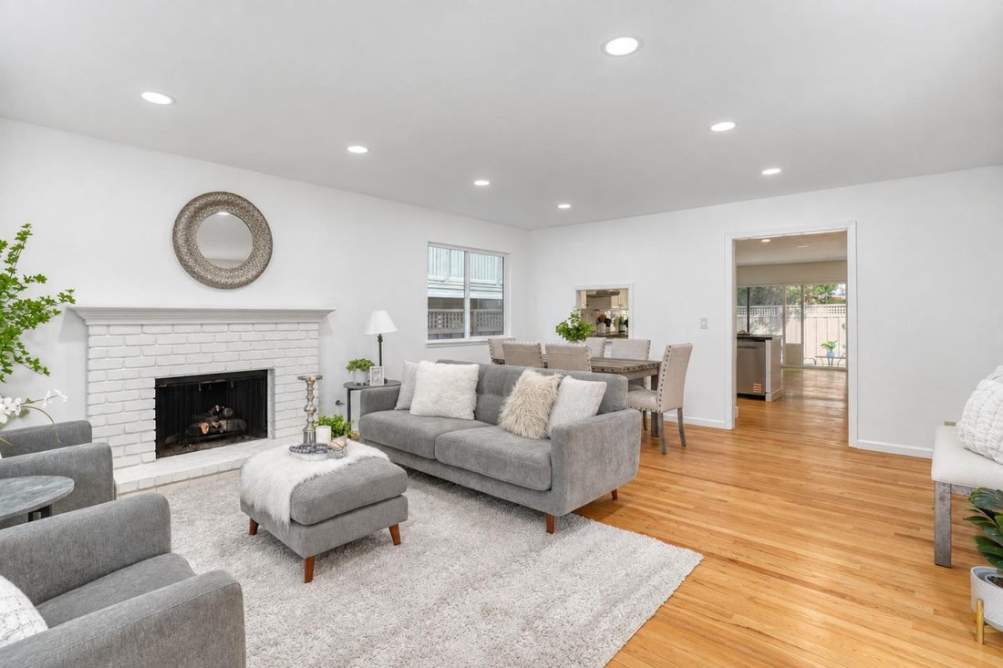Townhouse in Santa Clara, California, United States 2 - 18905635