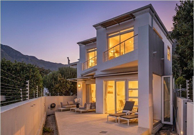 Townhouse in Hout Bay, South Peninsula, Cape Town 1 - 18917405