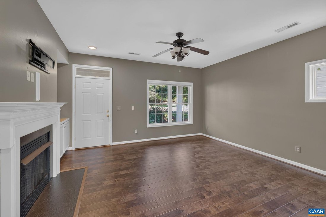 House in Charlottesville, Virginia, United States 3 - 18906075