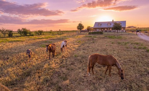 House in Godley, Texas, United States 1