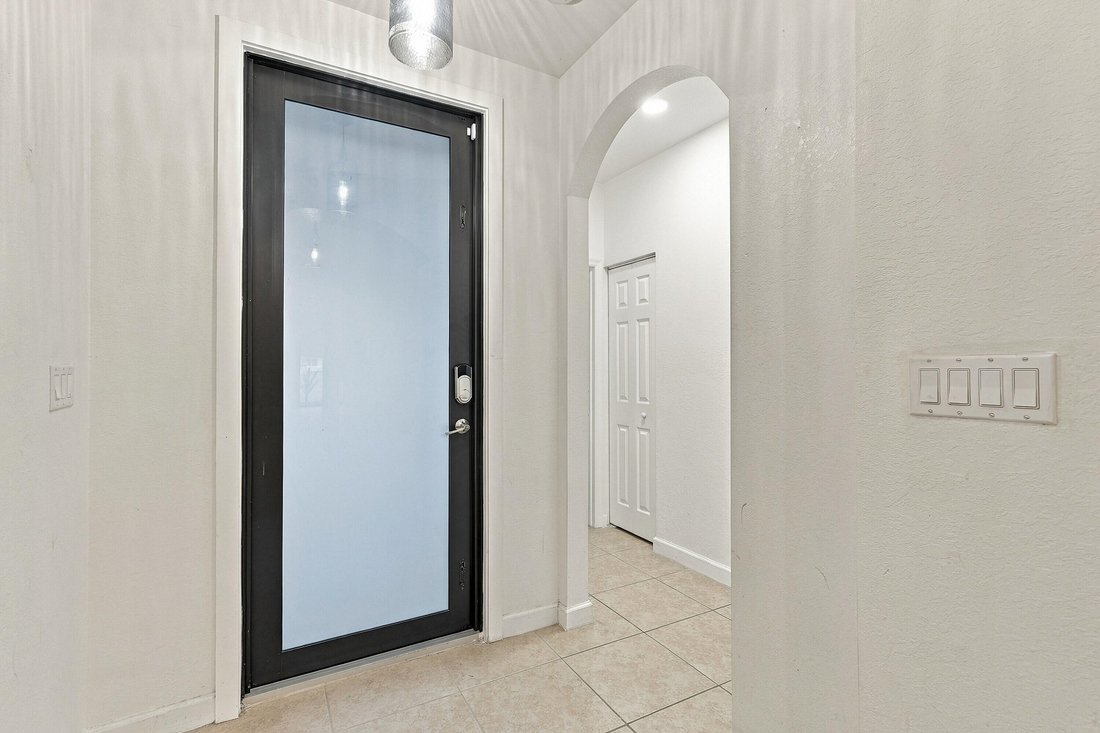 House in Miami, Florida, United States 5 - 18913226