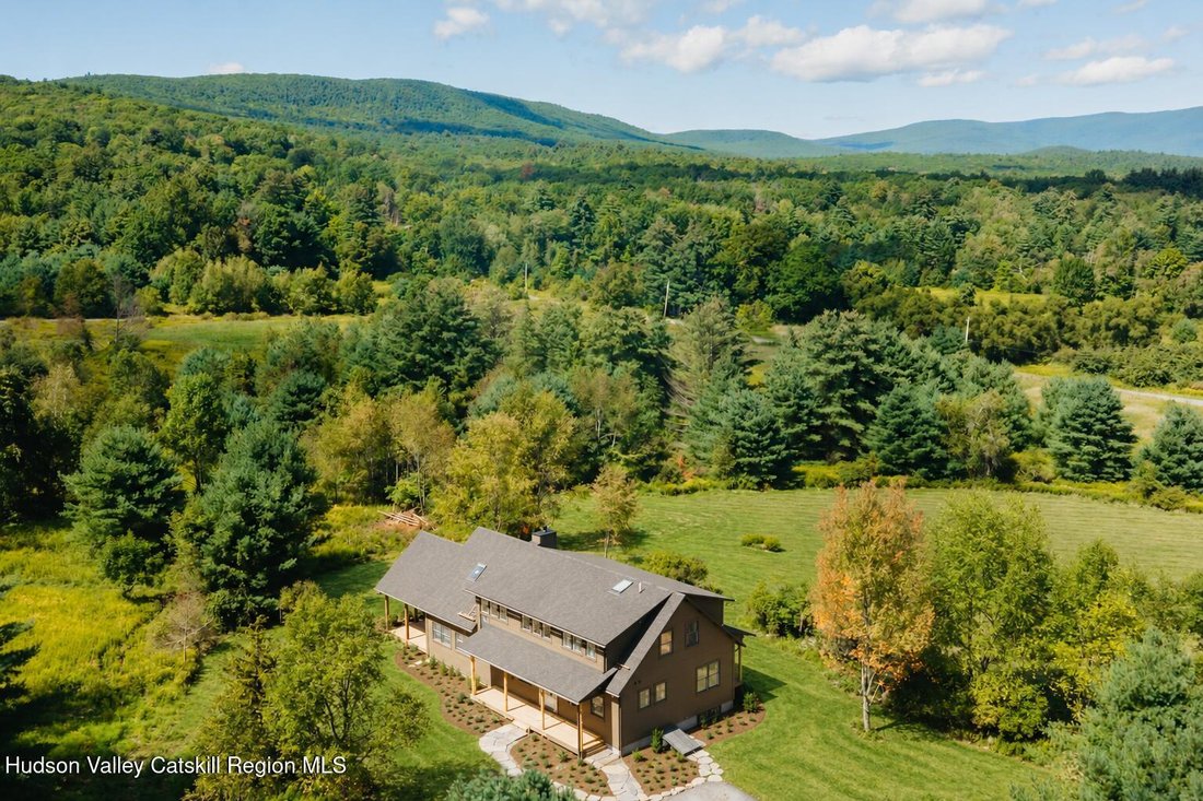 House in Kerhonkson, New York, United States 1 - 18912827