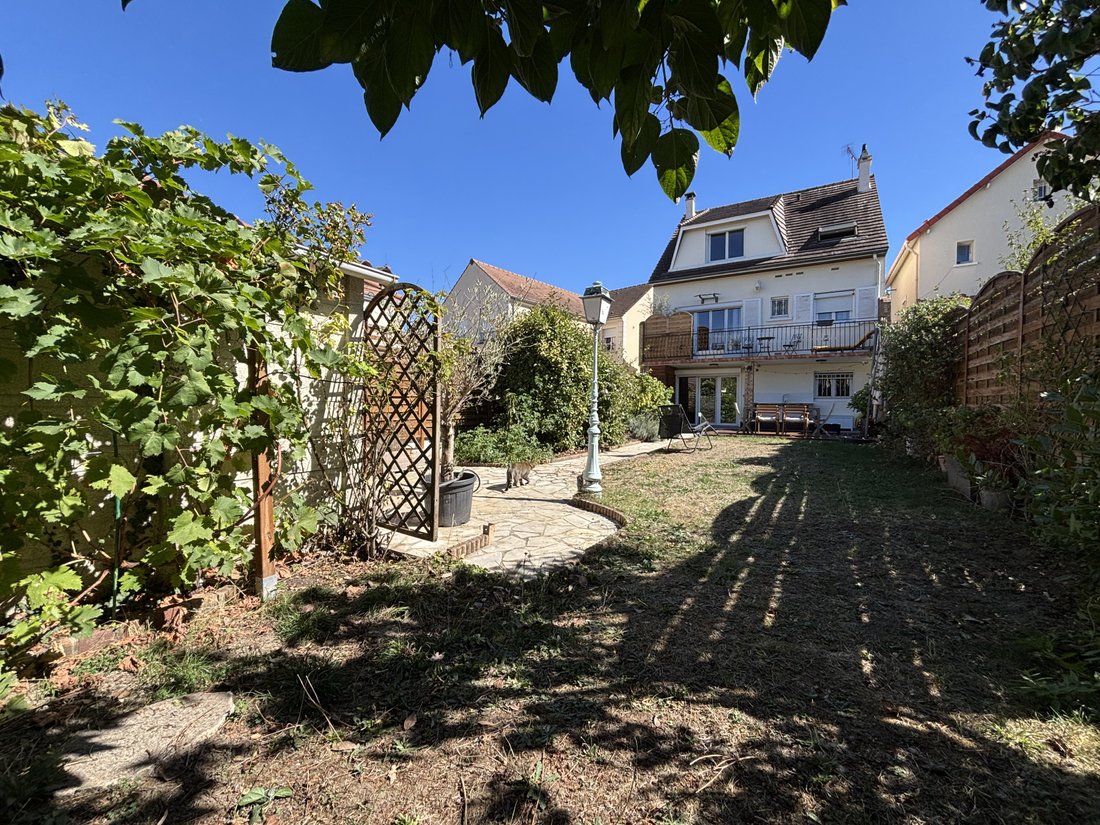 House in L'Union, Sartrouville, France 1 - 18917617
