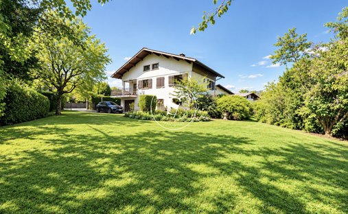 House in Galbert, Annecy, France 1
