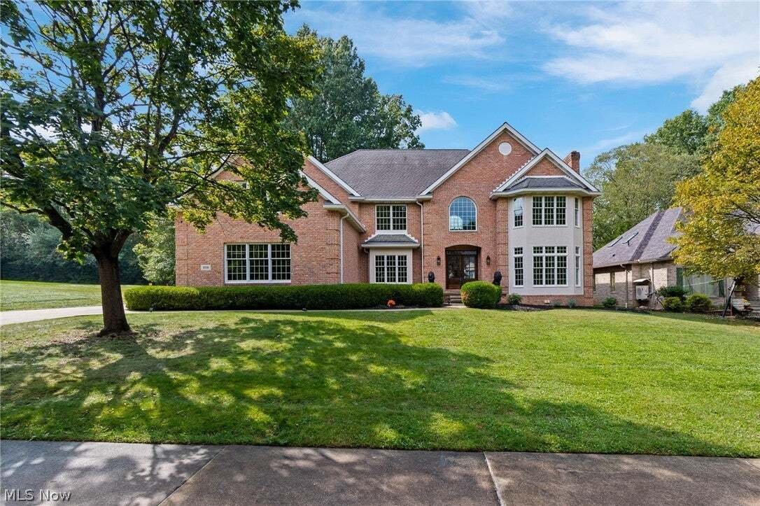 House in Akron, Ohio, United States 1 - 18908994