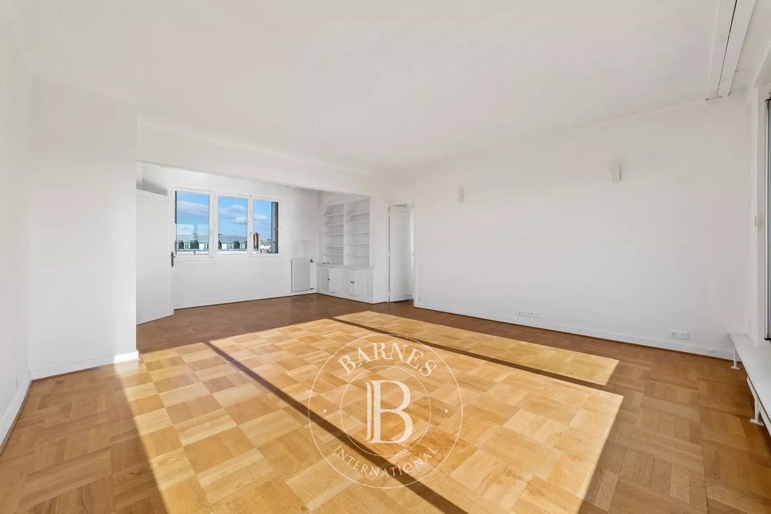 Apartment in Auteuil Sud, Paris 16e Arrondissement, Paris 2 - 18907486