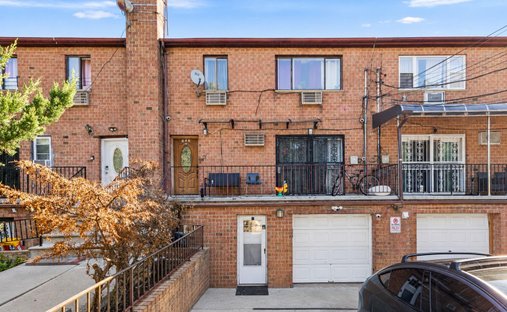 House in New York, New York, United States 1
