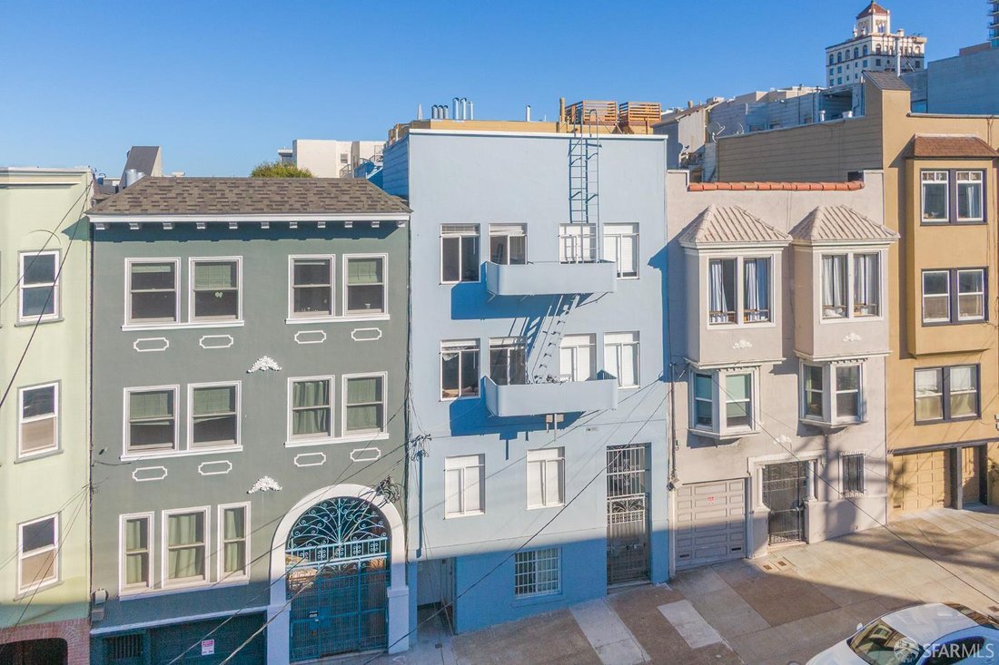 San Francisco, California, United States 1 - 18910843