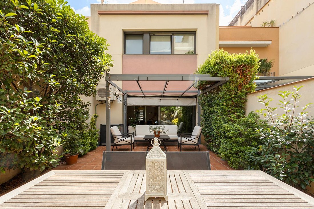 Villa in Les Corts, Barcelona, Spain 1 - 18905935