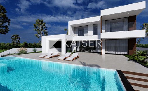 Villa in Olhos de Agua, Algarve, Portugal 1