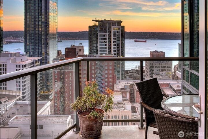 Condo in Seattle, Washington, United States 5 - 18918556
