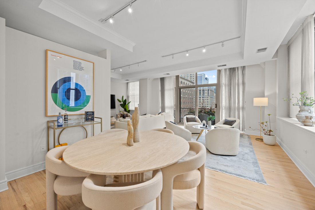 Condo in Chicago, Illinois, United States 4 - 18840789