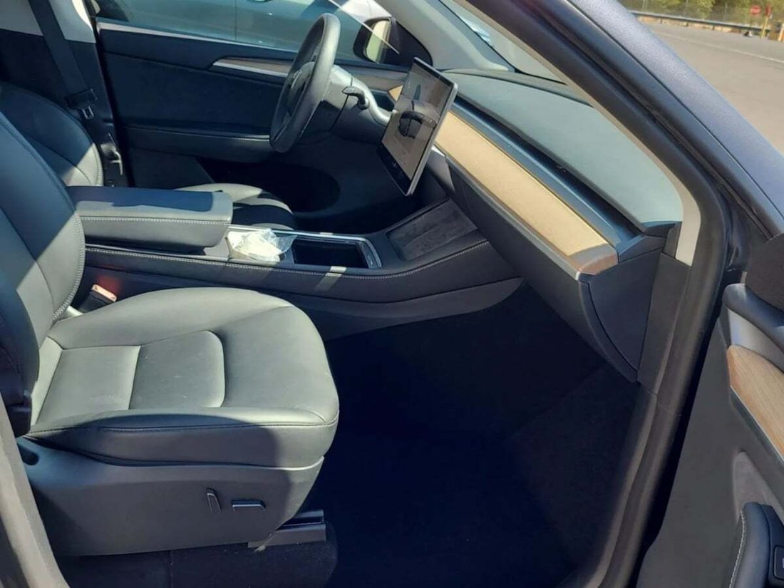Suv in Newport Beach, CA, United States 5 - 18913920