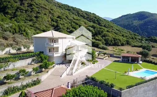 Casa en Community of Nafpaktos, Peloponnese, Western Greece and the Ionian, Grecia 1