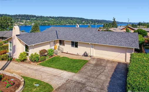 House in Newcastle, Washington, United States 1