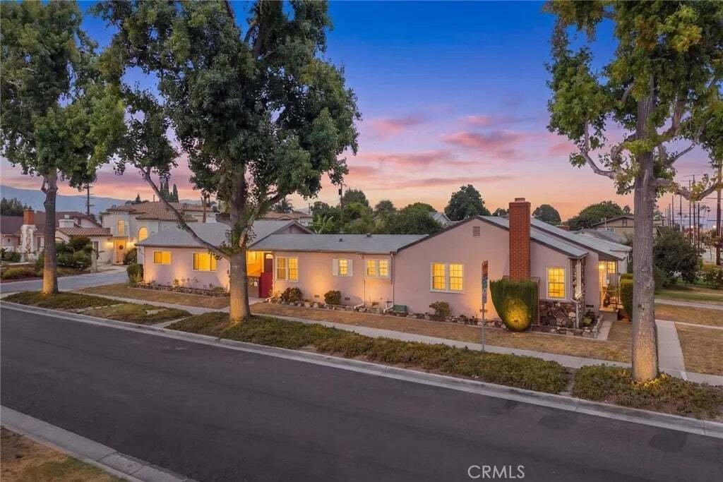 Altro a Alhambra, California, Stati Uniti 2 - 18646520