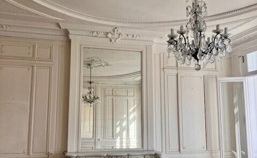 Appartement à Hôtel de Ville-Quinconce-Saint Seurin-Fondaudège, Bordeaux, France 1