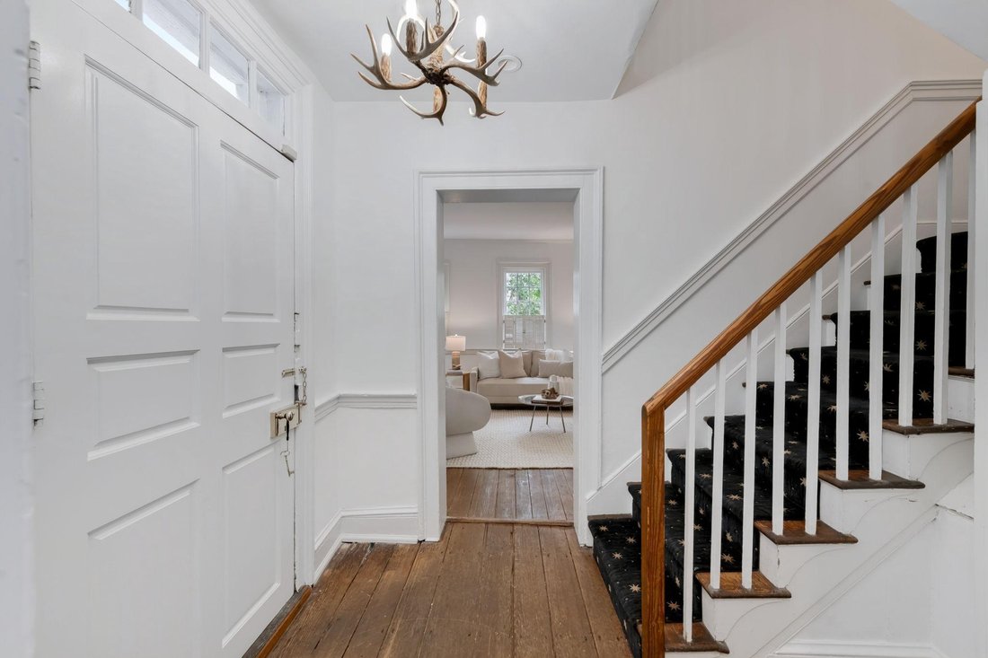 House in Washington, District of Columbia, United States 2 - 18906742