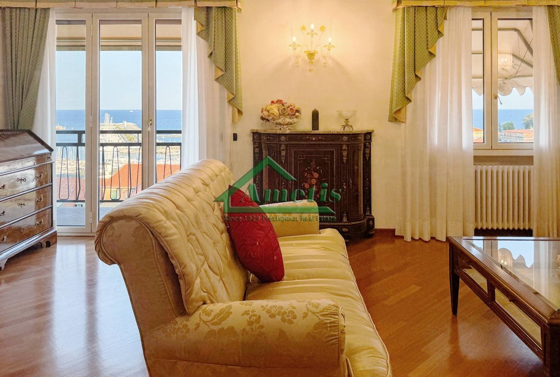 Wohnung in Porto Maurizio, Imperia, Ligurien 2 - 18912103