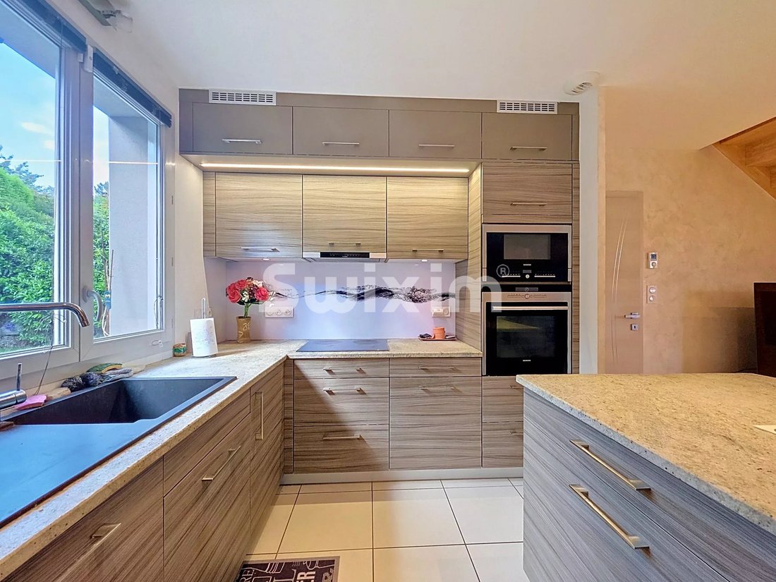 Apartment in Divonne-les-Bains, Auvergne-Rhône-Alpes, France 3 - 18907857