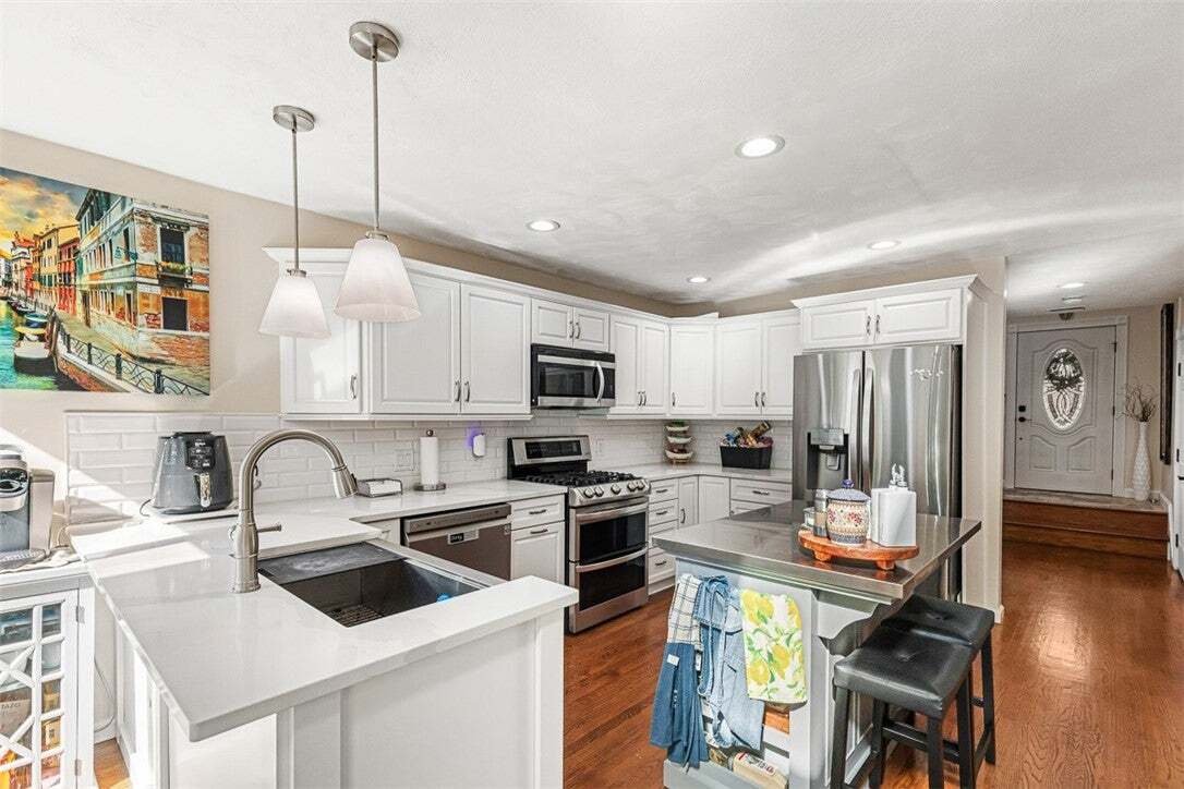 Condo in North Providence, Rhode Island, United States 5 - 18908660