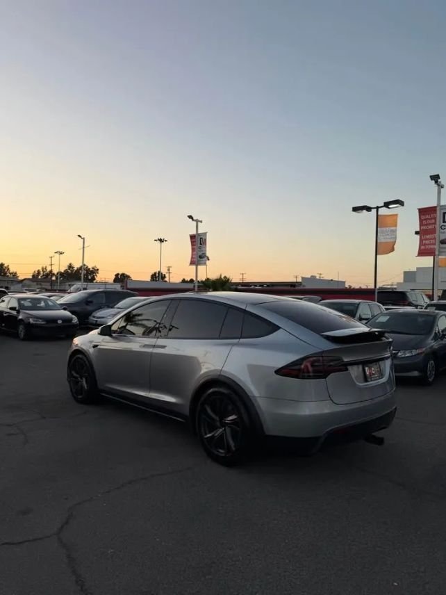 Suv in Costa Mesa, CA, United States 5 - 18911936