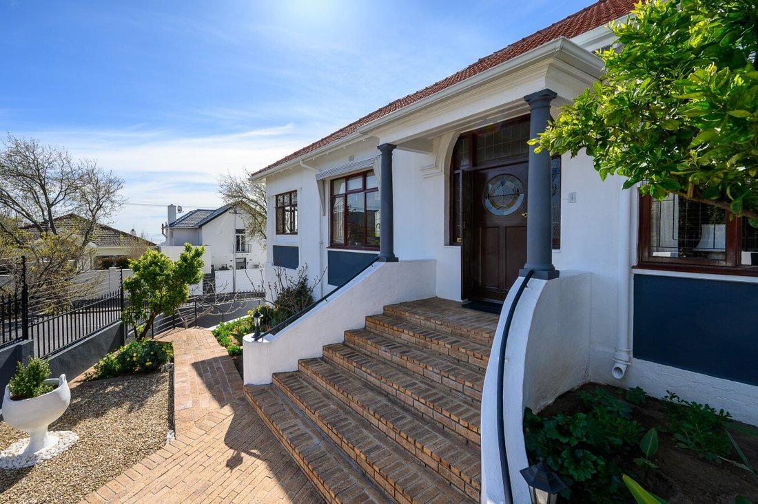 House in Oranjezicht, City Bowl, Cape Town 4 - 18908138