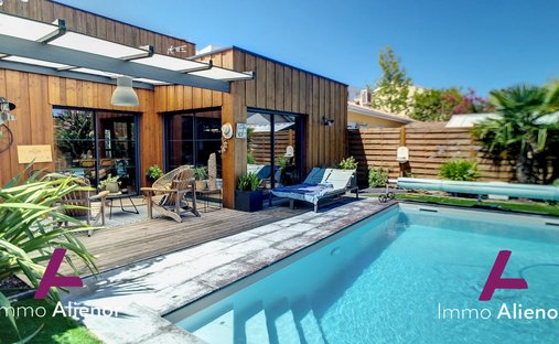 Villa in Centujean, Begles, France 1