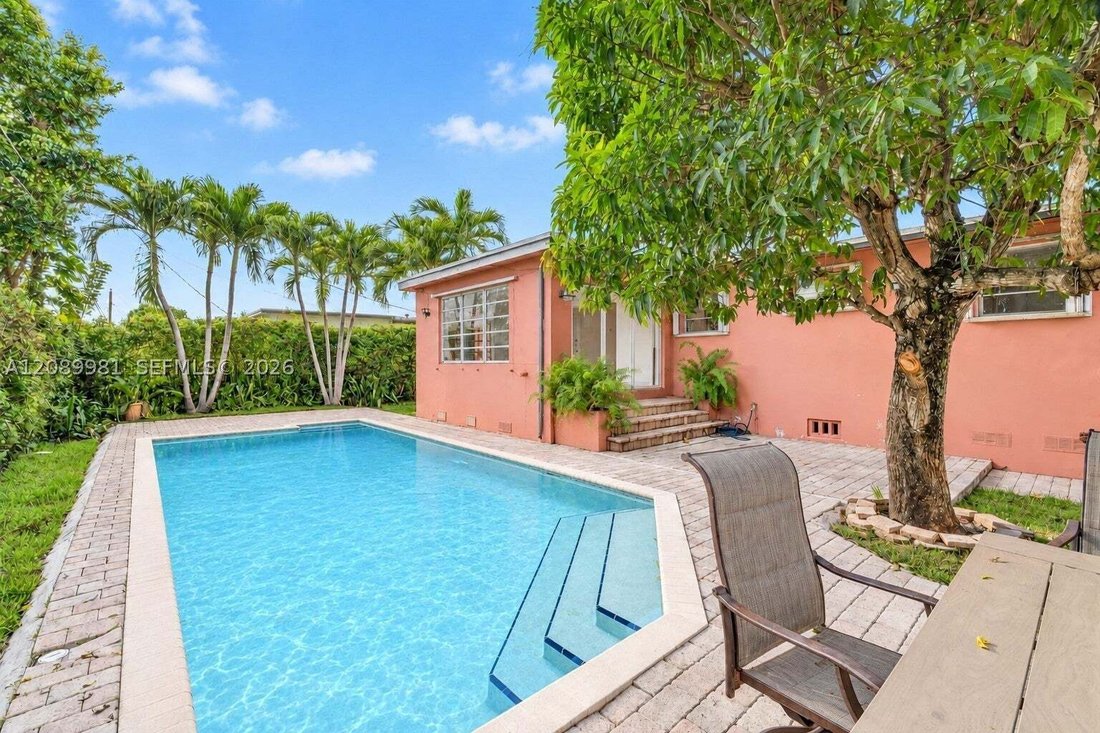 House in Miami, Florida, United States 1 - 18905765