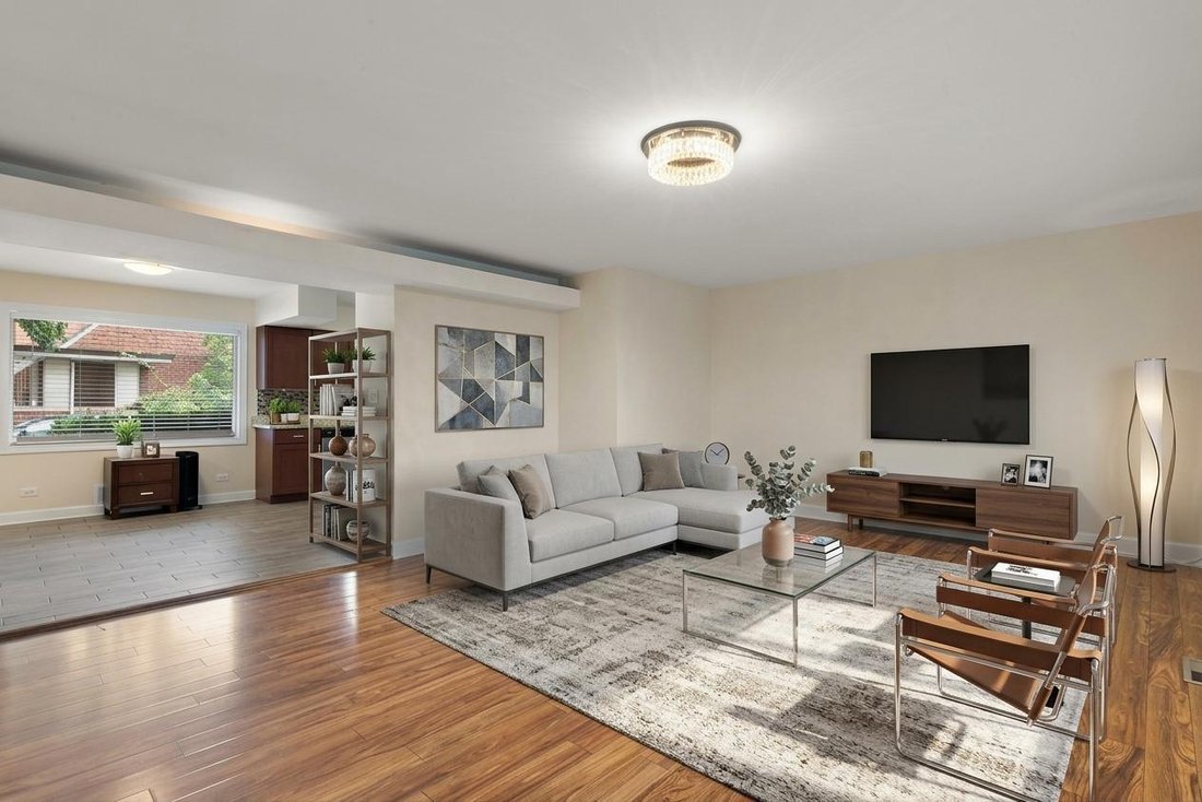 House in Lincolnwood, Illinois, United States 4 - 18915496