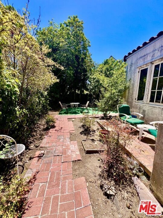 House in Los Angeles, California, United States 3 - 18921436