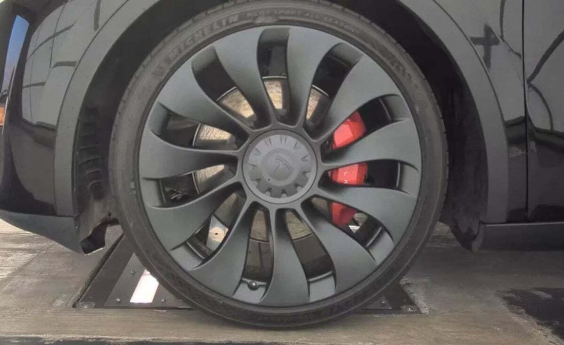Suv in Newport Beach, CA, United States 5 - 18913917
