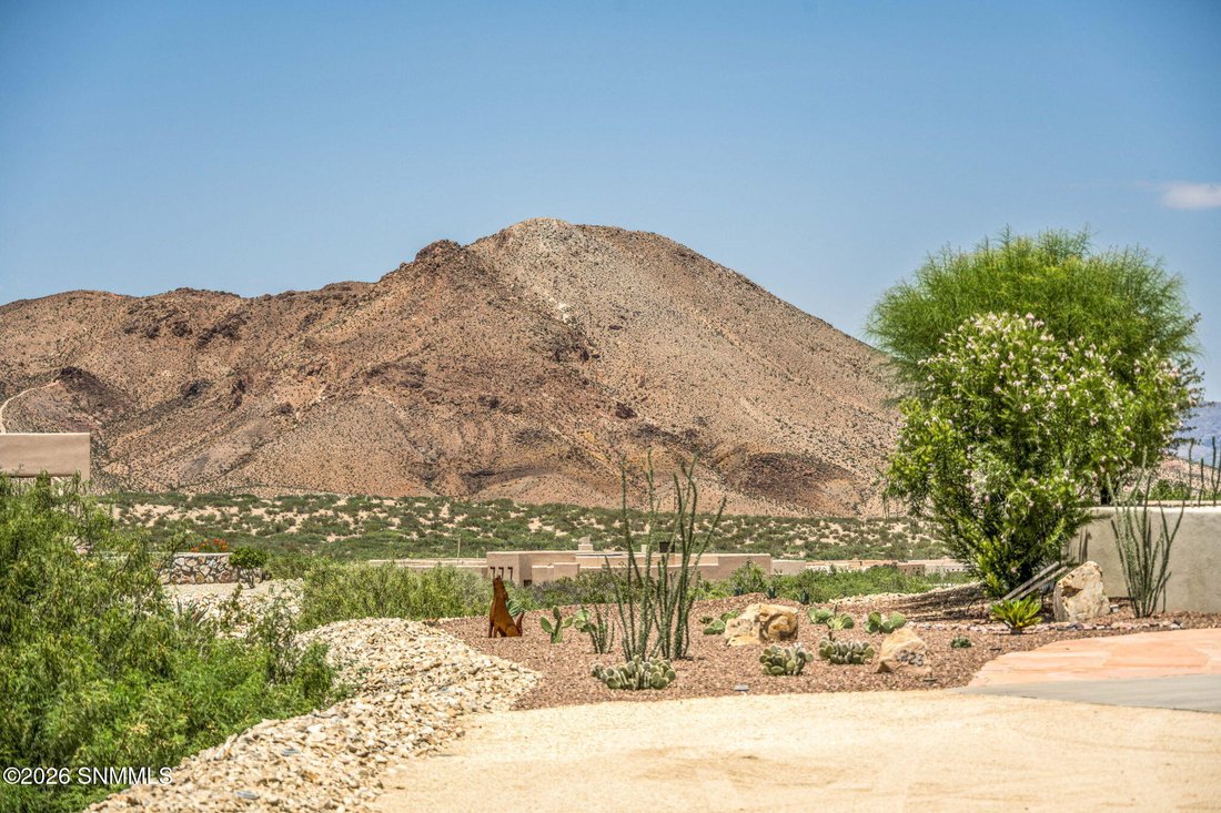 House in Las Cruces, New Mexico, United States 4 - 17512184