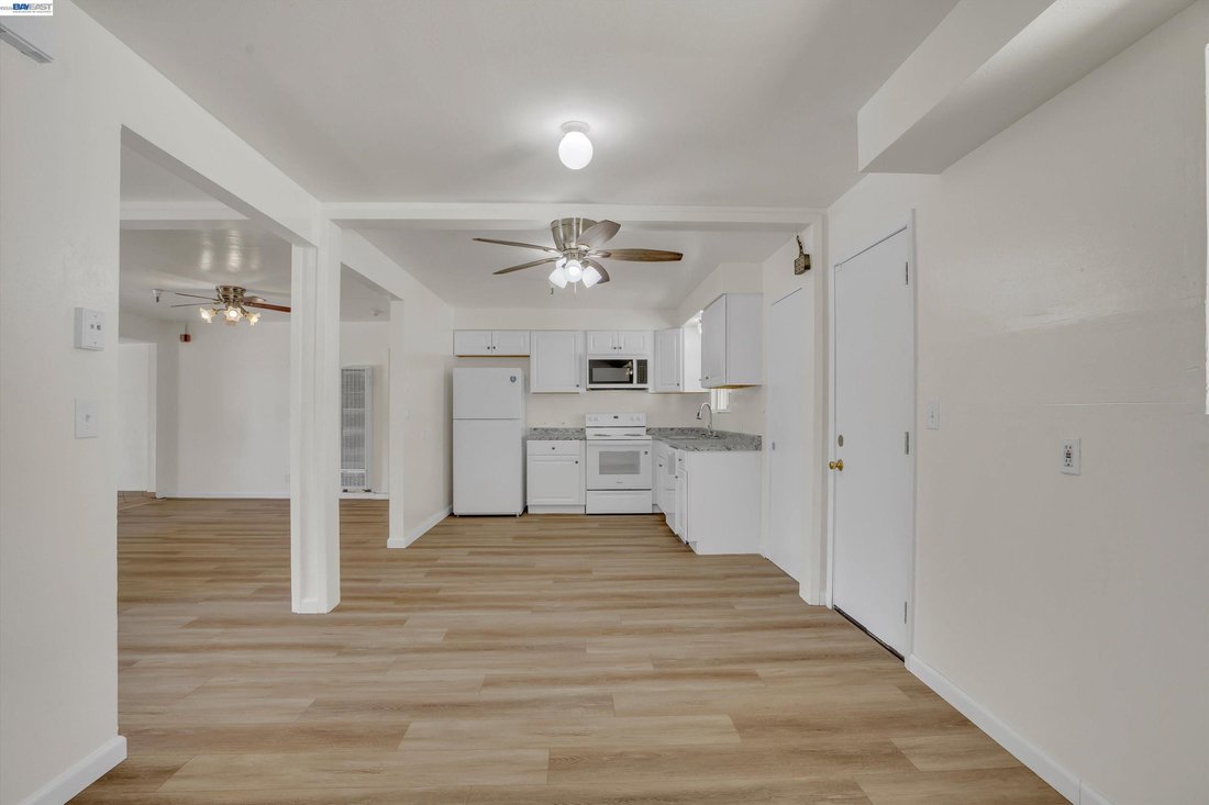 House in Stockton, California, United States 5 - 18913580