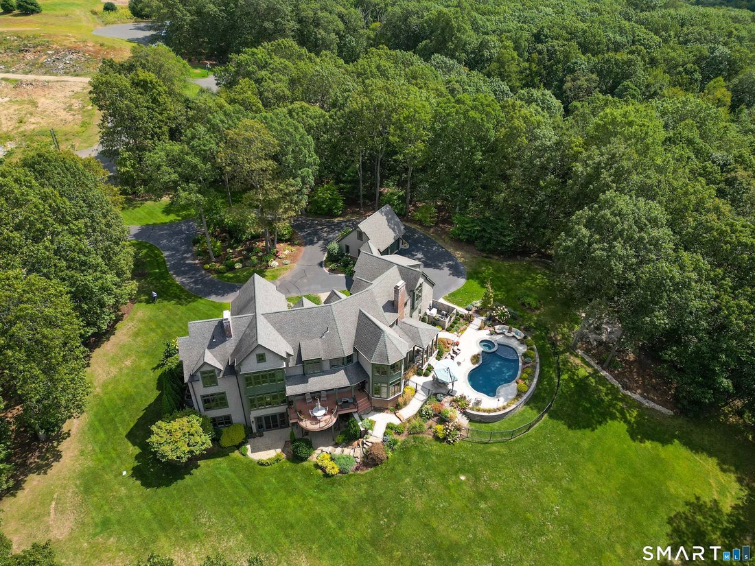 House in Ellington, Connecticut, United States 2 - 18905644