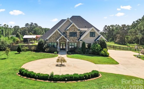 House in Cherryville, North Carolina, United States 1