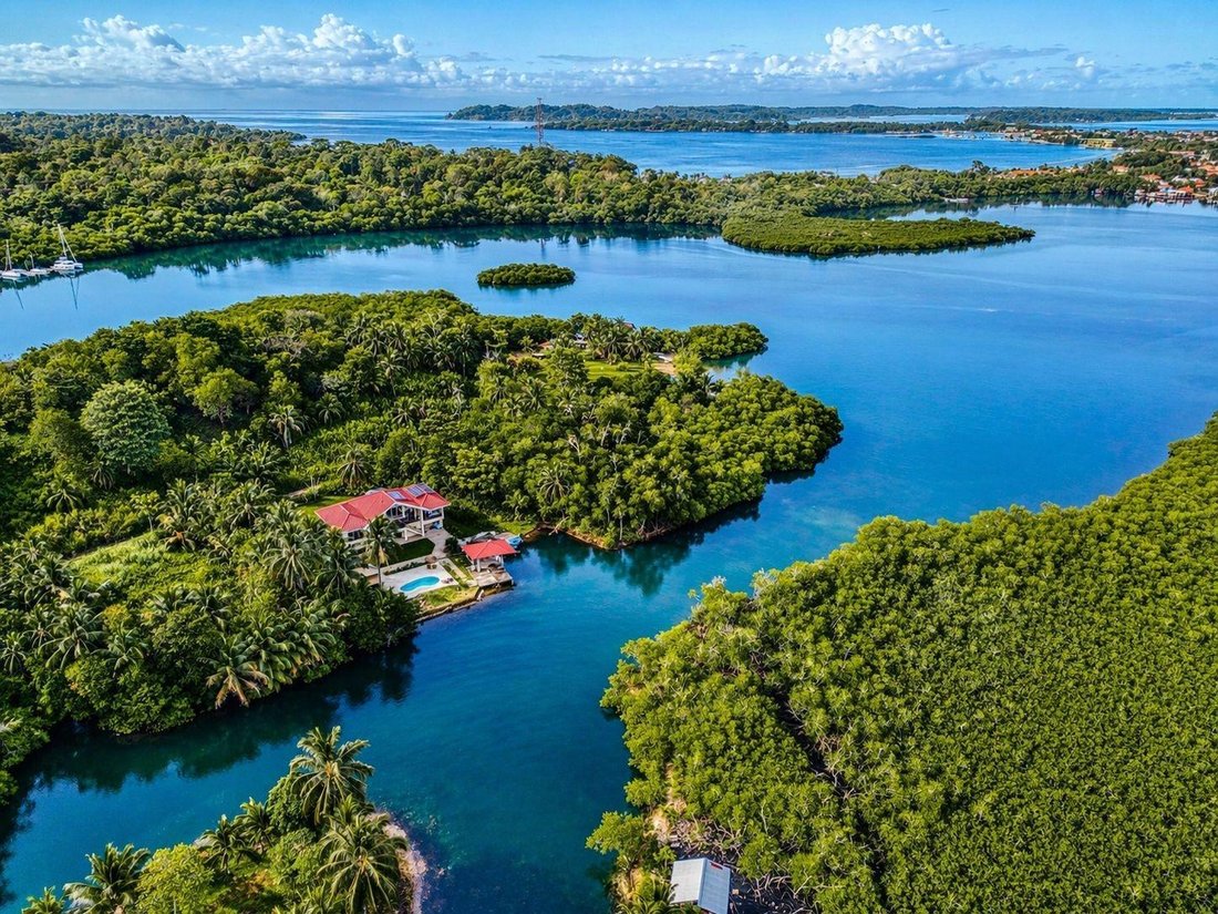 House in Bocas del Toro, Bocas del Toro Province, Panama 2 - 18913388
