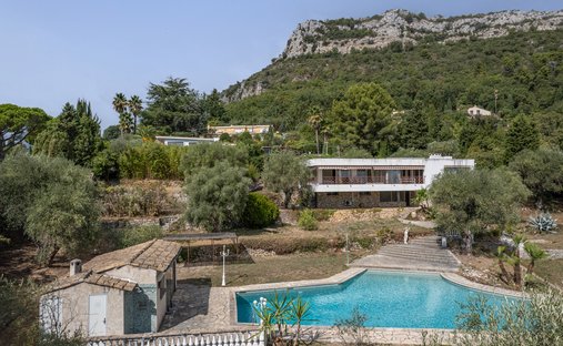 House in Plan de Noves, Vence, France 1