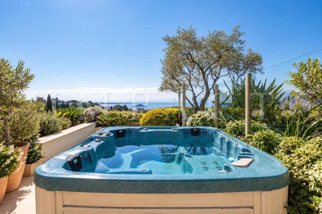 Apartment in Cannes, Provence-Alpes-Côte d'Azur, France 3 - 18906037